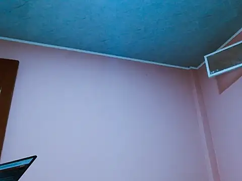 zoe_Nolimits18's cam snapshot