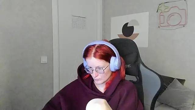 ElizabethHarpper's cam snapshot