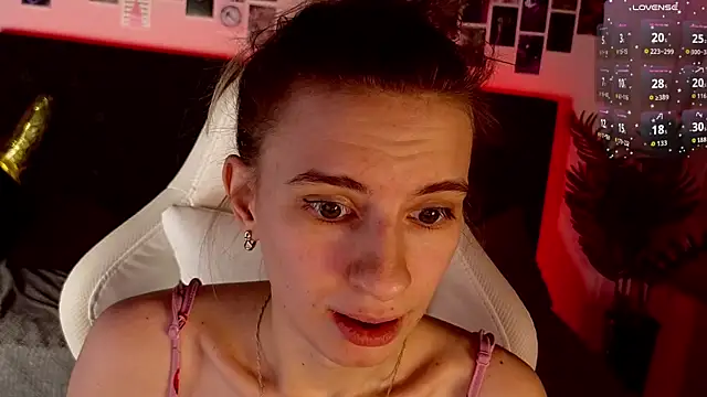 kaleriyaa_'s cam snapshot