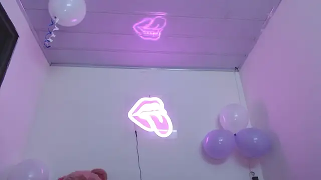 valerii_fox_69 live sex cam