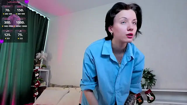 ElvaHilby live sex cam