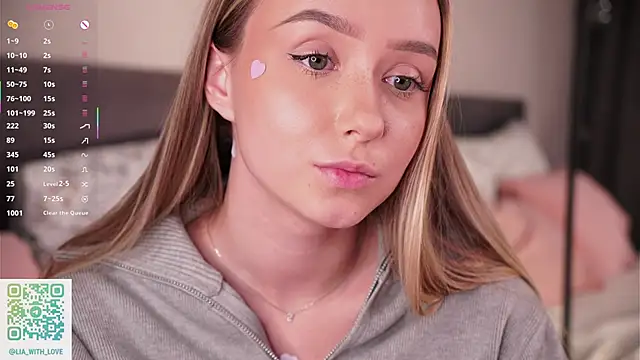 HollisBeckett live sex cam