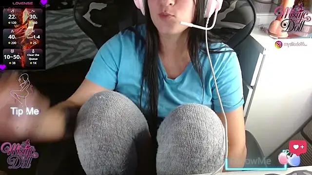 Mysticdooll69's cam snapshot