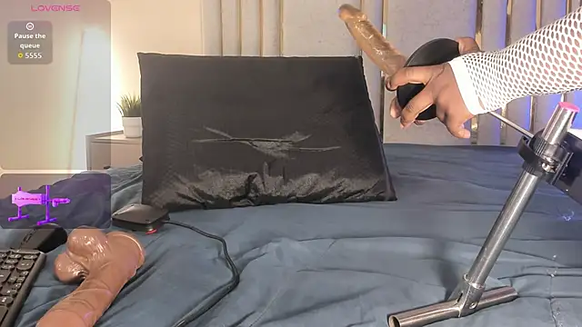 Meeganfoox's cam snapshot