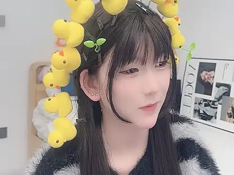 lnua-lnua's cam snapshot