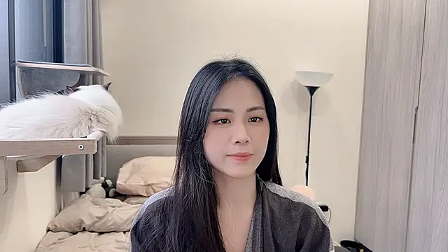 BabyOneDaily's cam snapshot