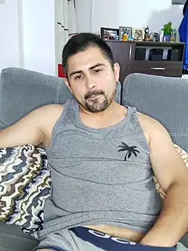 Bradd_32 live sex cam