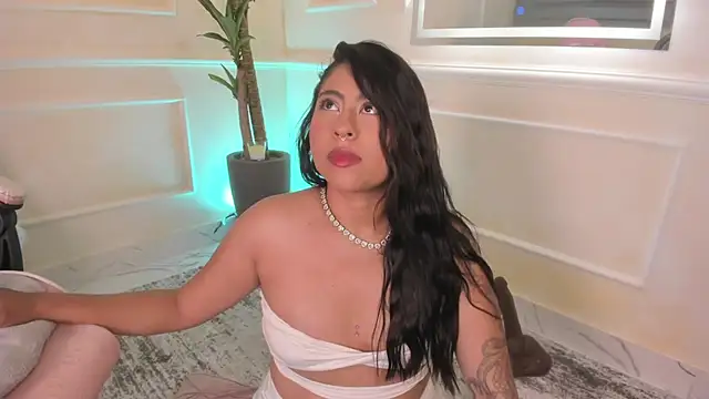 ThamaraGen_'s cam snapshot