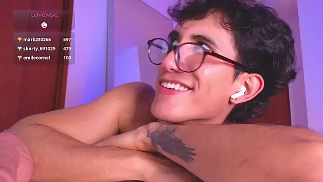 emilio_rivs live sex cam