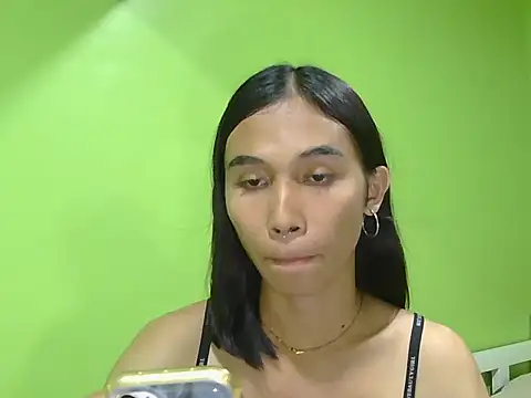 Urfucking_khloe1 live sex cam