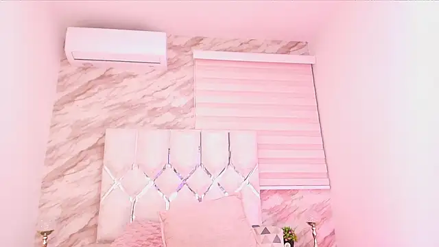 cataleya_ebony_'s cam snapshot