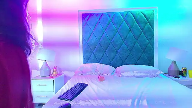 Alicia_smiith's cam snapshot