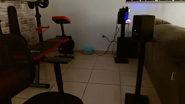 angiemiss's cam snapshot