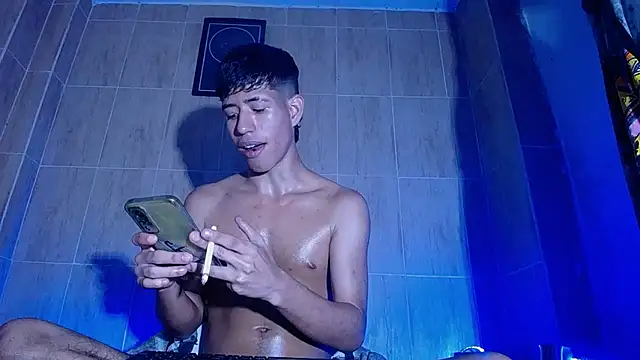 dareck_18 live sex cam