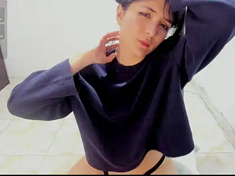 LilyWest19's cam snapshot