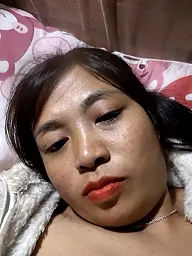 miumiu_sexy2x's cam snapshot