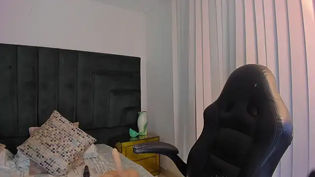 SaraWagner_'s cam snapshot