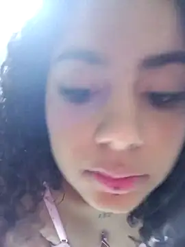 Spicy_Nesss live sex cam