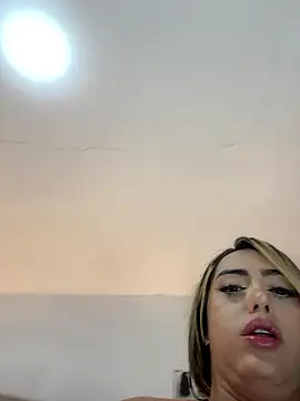 Sara_trans_hot live sex cam