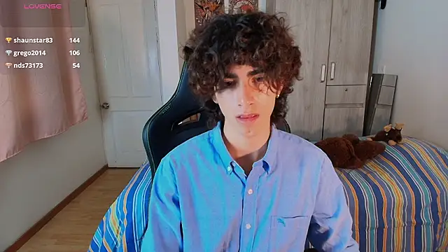 Nude_Boy18 live sex cam