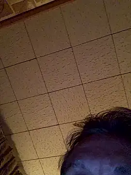 Tonybaloney1972 live sex cam