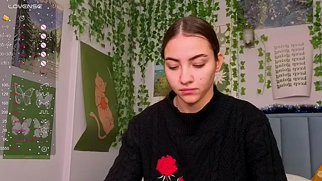 Fit_Brunette_ live sex cam