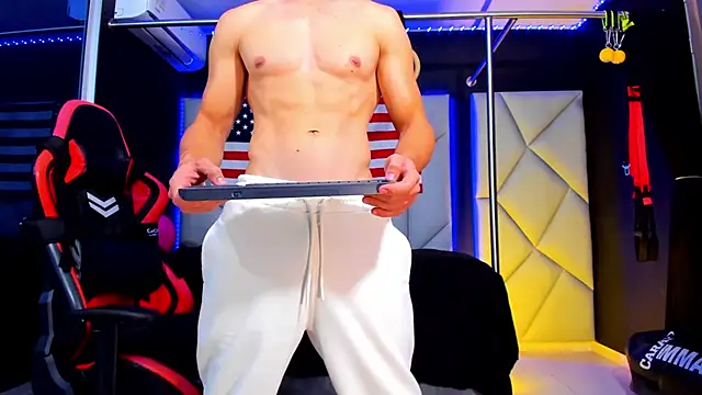 Aydenmiller96 live sex cam