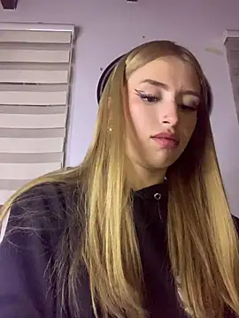 PrettyAshley_ live sex cam