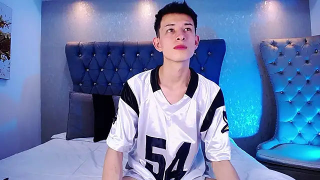 MaikCarver live sex cam