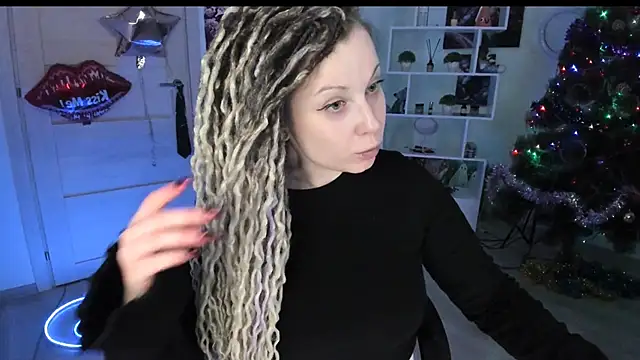 HoneySallyMoore live sex cam