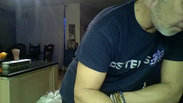 kevincumporn live sex cam