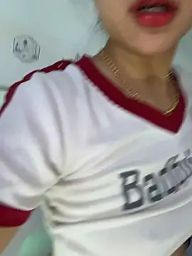 Bonne_wet live sex cam