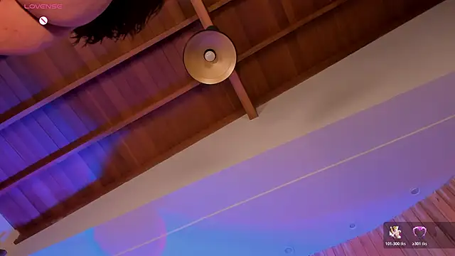 DolcieElliot's cam snapshot