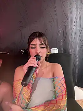 ivy-777's cam snapshot