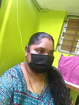 Villageanuty's cam snapshot