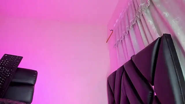 stephany_doll_ live sex cam