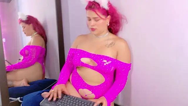 VictoriaCherry's cam snapshot