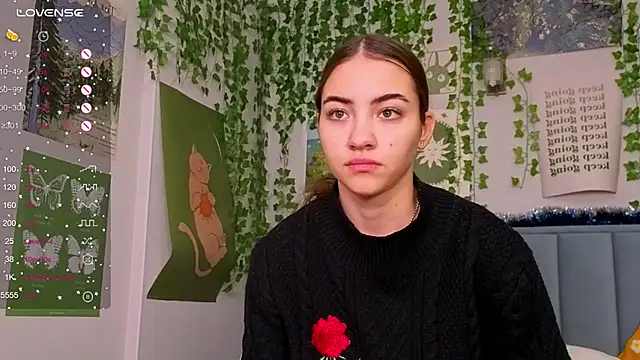 Fit_Brunette_'s cam snapshot