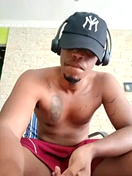 Bedroom_Gangster007 live sex cam