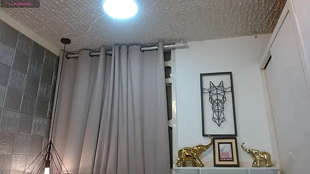 Iantwink18 live sex cam