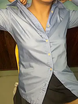 Bong_lovelyy live sex cam