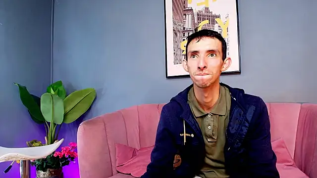 ZyroNight live sex cam