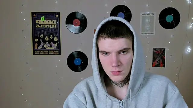 drew_soft_ live sex cam