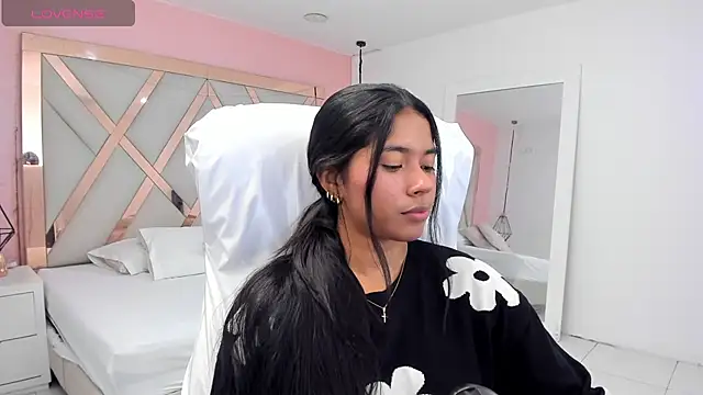 samantaa_shy live sex cam