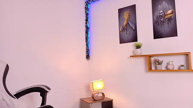 nairagold_ live sex cam