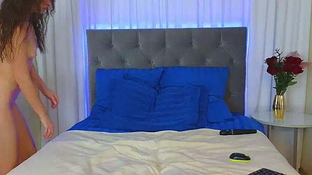 Ariana_Petite live sex cam