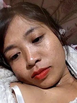 miumiu_sexy2x's cam snapshot