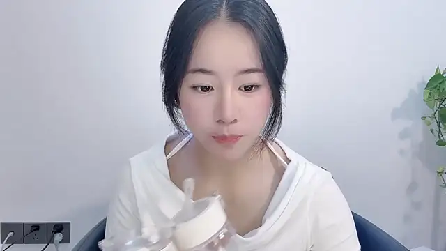 chloe-01's cam snapshot