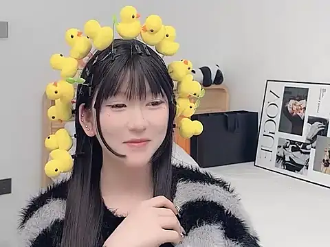 lnua-lnua's cam snapshot