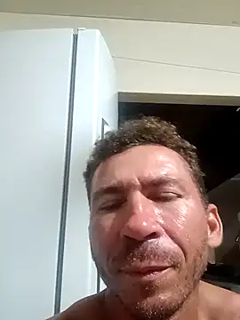 RobertoLuiz84 live sex cam